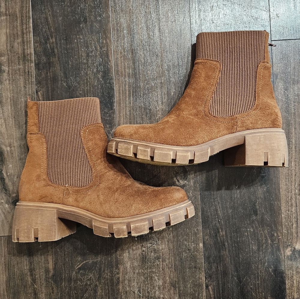 Boutique boots